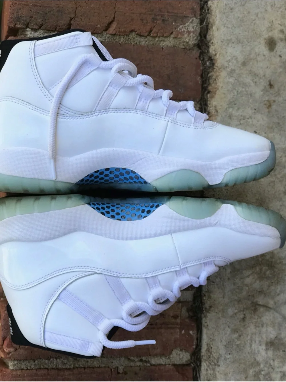 Air Jordan 11 Retro 2024 Legend Blue/Columbia Size 8.5